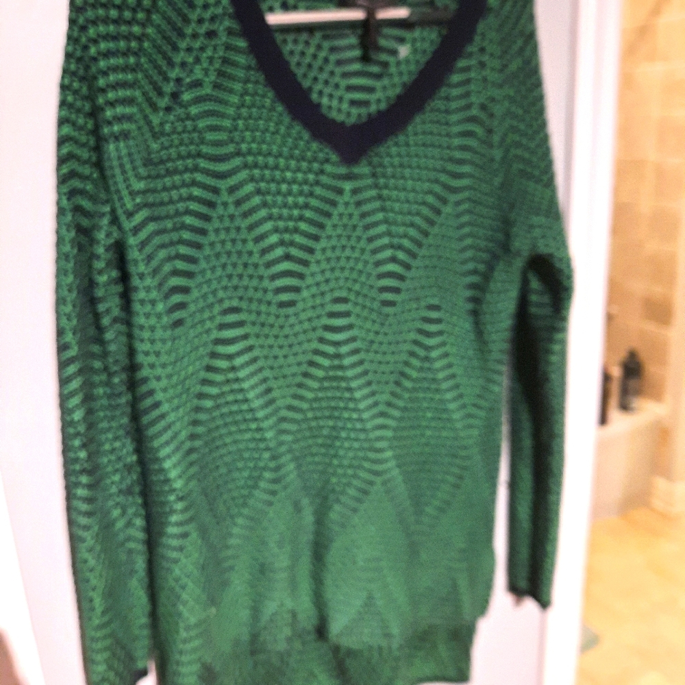 BCBG KNit sweater